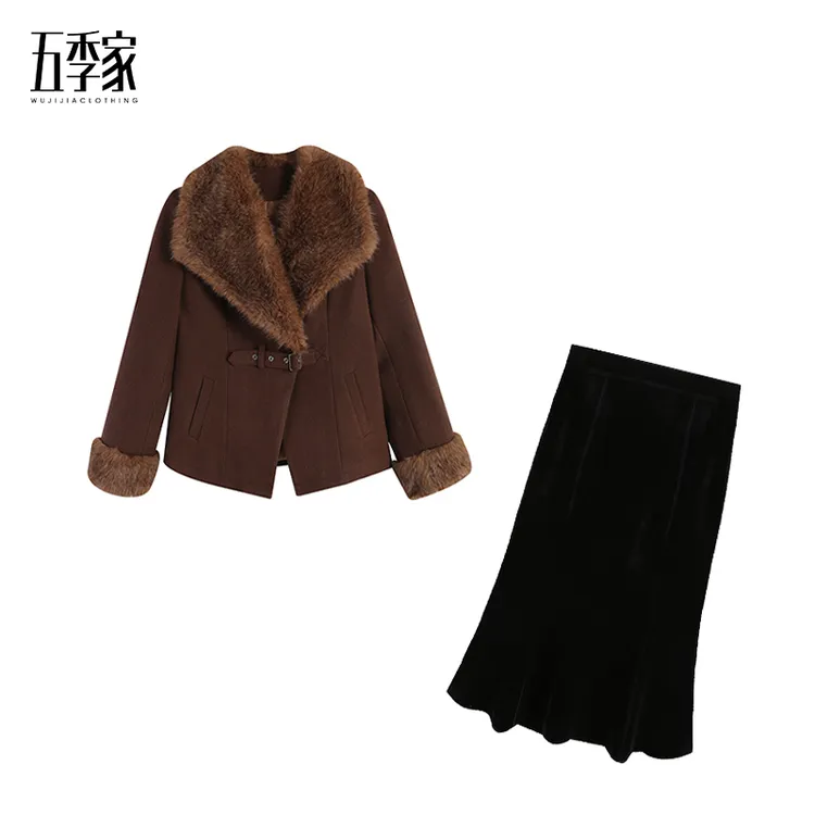 五季家大码ZL115345咖色棉外套短款+ZL113889黑色丝绒鱼尾裙 套装