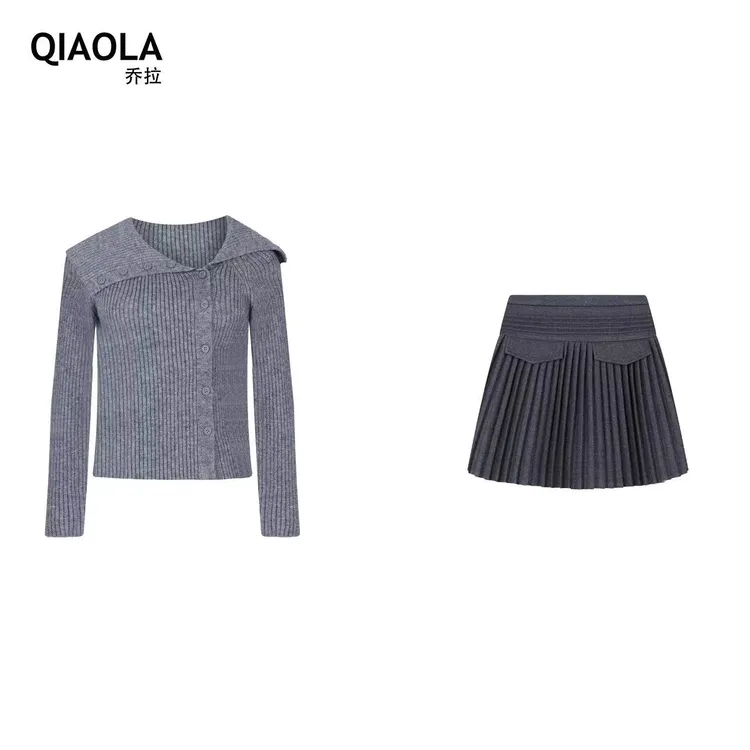 QIAOLA/乔拉【温柔沙丘】秋款坑条北极绒单排扣领休闲减龄时尚套装