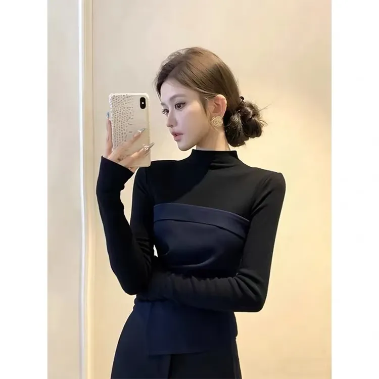 蓝色拼接上衣2025冬季爆款独特漂亮气质名媛高级感收腰长袖打底衫