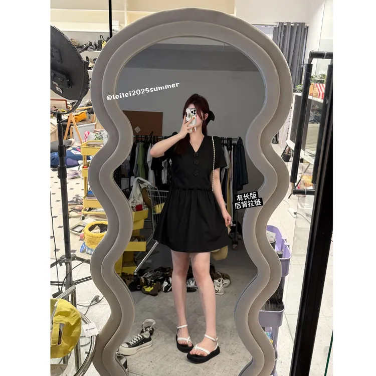 晶咕【黑玫瑰】法式立体玫瑰花朵V领短袖连衣裙夏季时尚