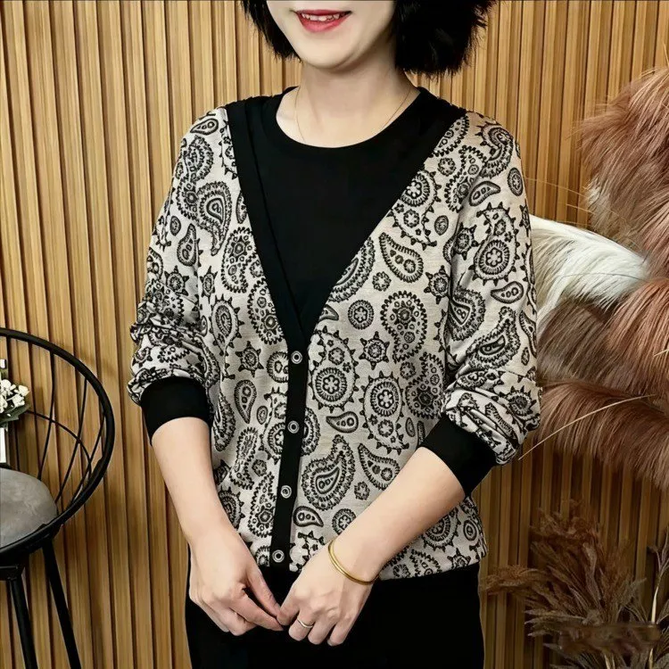 秋季圆领时尚常规款假两件中老年女装休闲风长袖小衫F6632
