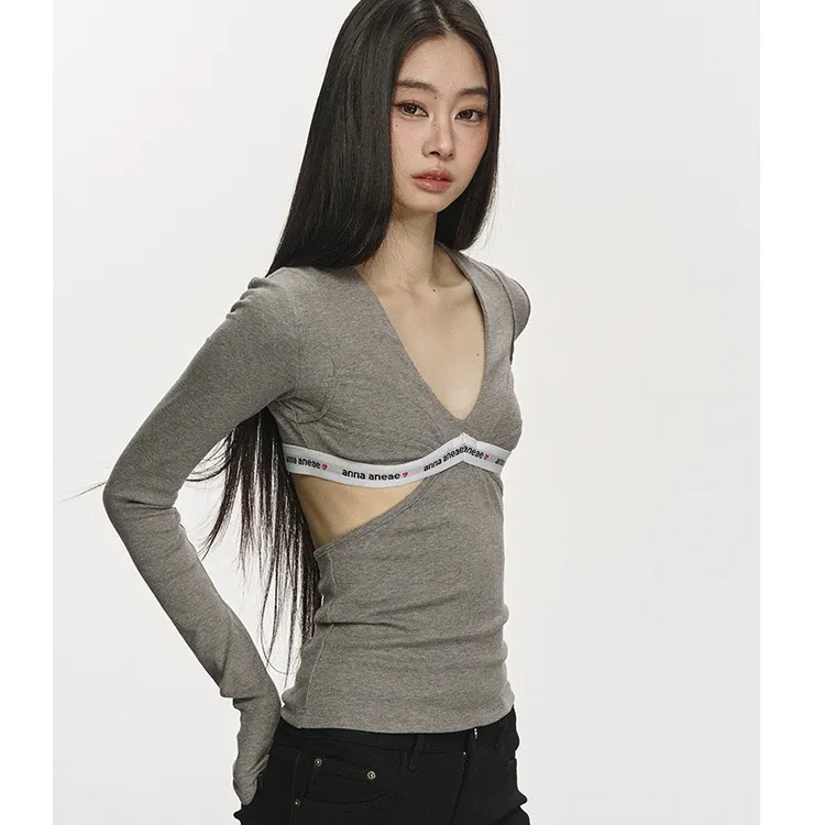 初秋白女风小众美式镂空百搭上衣显瘦纯欲修身长袖