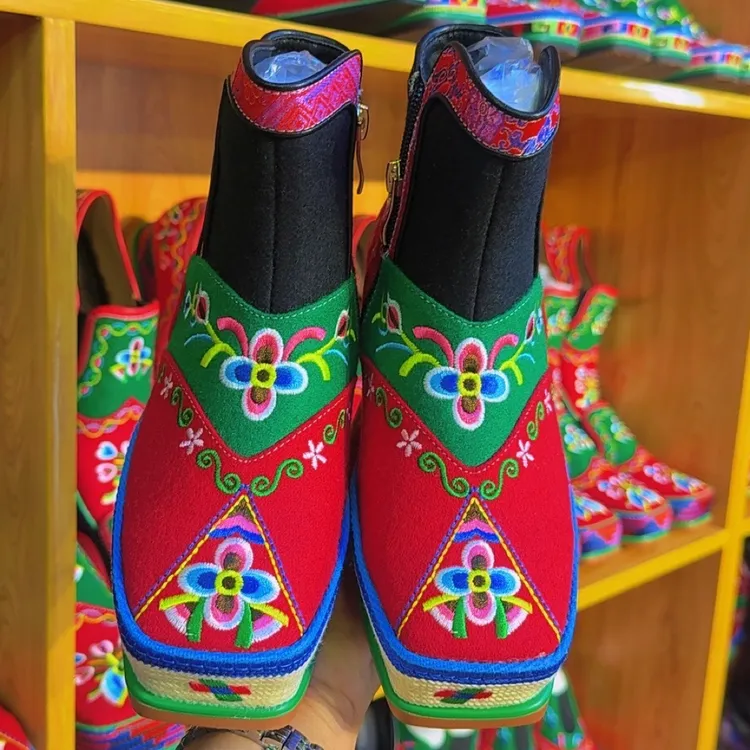 民族风格绣花夏季鞋