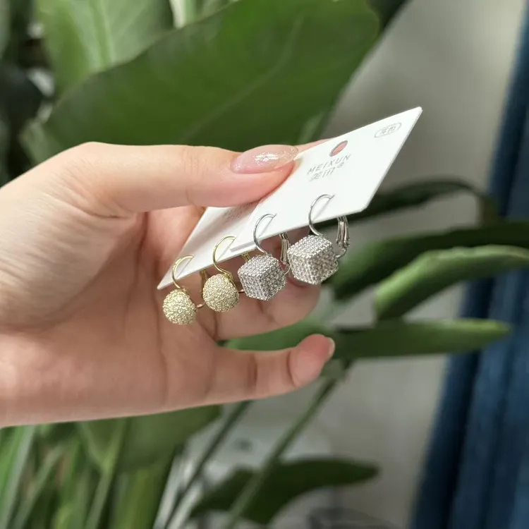 铜合金合成锆石耳饰 1755 超高版 美讯家满镶轻奢重工超闪耳环