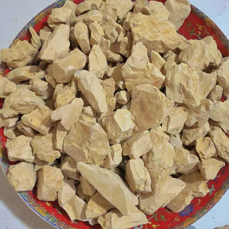 新疆奶酪黄土碎土，油性的，