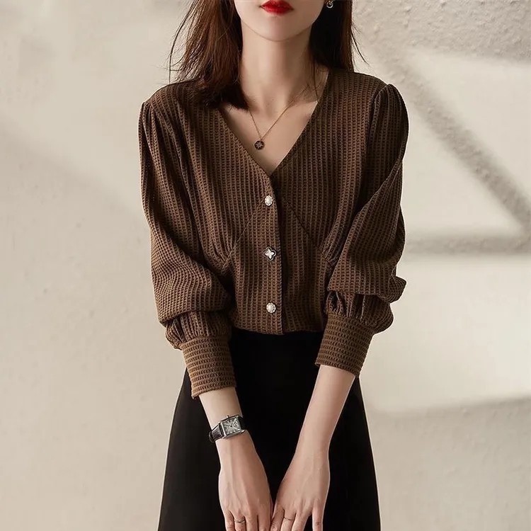 2025春秋新款时尚气质显瘦百搭女装秋冬法式长袖V领内搭衬衫上衣