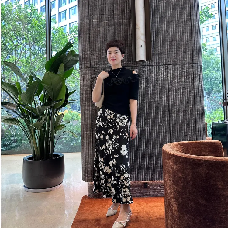 高腰常规鱼尾开叉显瘦A字裙法式优雅半身裙裙子碎花中长款气质