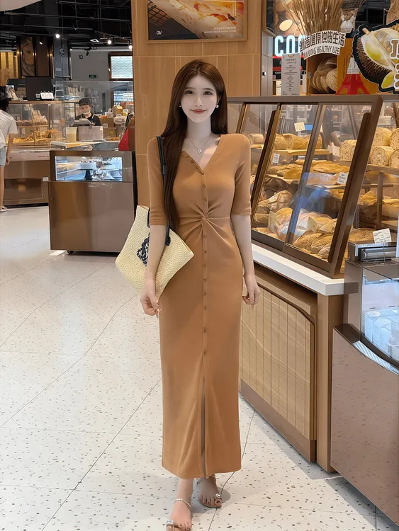复古气质V领扭结中袖连衣裙女2025早秋新款收腰显瘦开叉包臀长裙