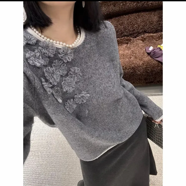 秋冬新款立体花朵钩花时尚百搭洋气高级感长袖羊毛羊绒长袖毛衫