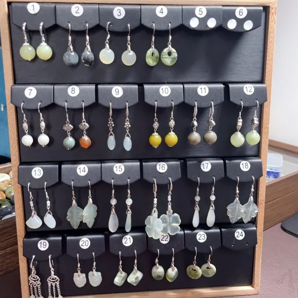 天然岫玉精美耳坠925勾30元2对可选不退不换