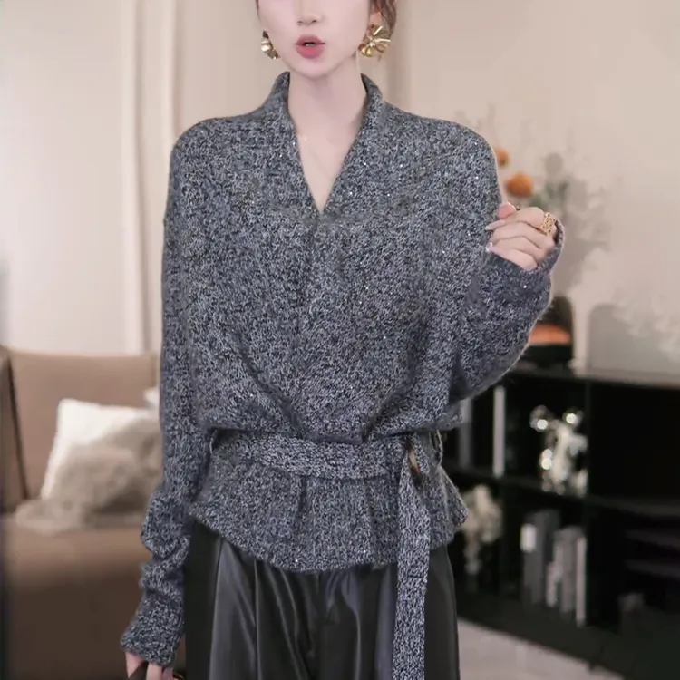 秋冬慵懒黑色V领毛衣外套女高级感洋气减龄系带收腰针织开衫上衣