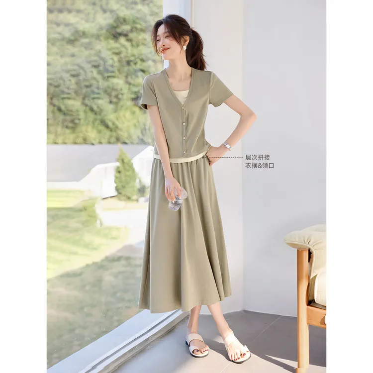 撞色假两件休闲T恤半身裙套装2025夏季新款设计感女套装