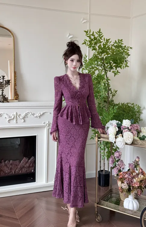 【精选优品】设计师秋冬款蕾丝气质百搭上衣半裙两件套251700