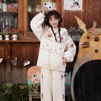 十三余小豆蔻儿[如焰]2025秋冬新款摇粒绒绣花外套裤子保暖套装女
