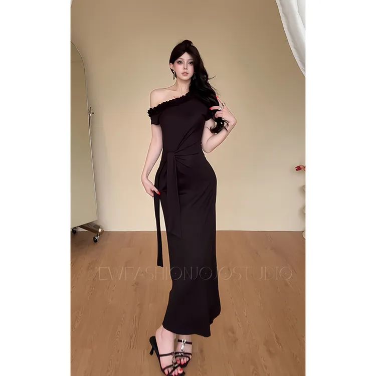 xx/g730 0621-2【JOJO】法式斜肩高腰不规则领型连衣裙礼服收腰长裙