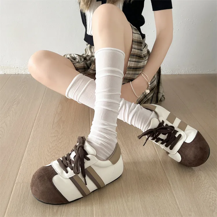白色复古百搭轻便底德训鞋女2025新款夏季配裙子软底休闲板鞋子