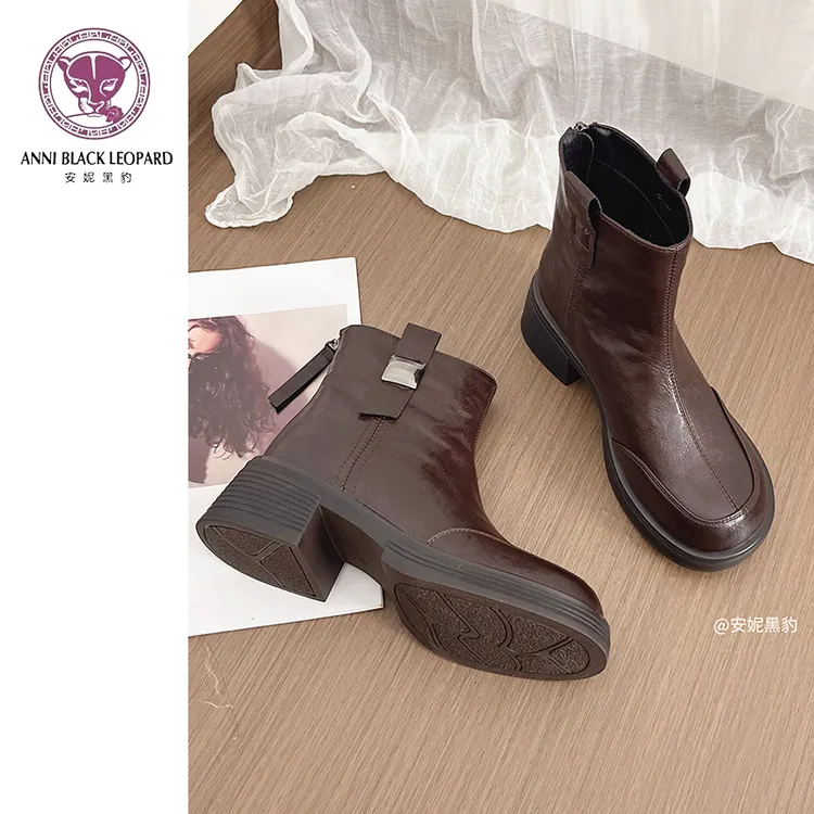 安妮黑豹英伦风切尔西短靴女冬季新款粗跟增高百搭瘦瘦靴马丁靴