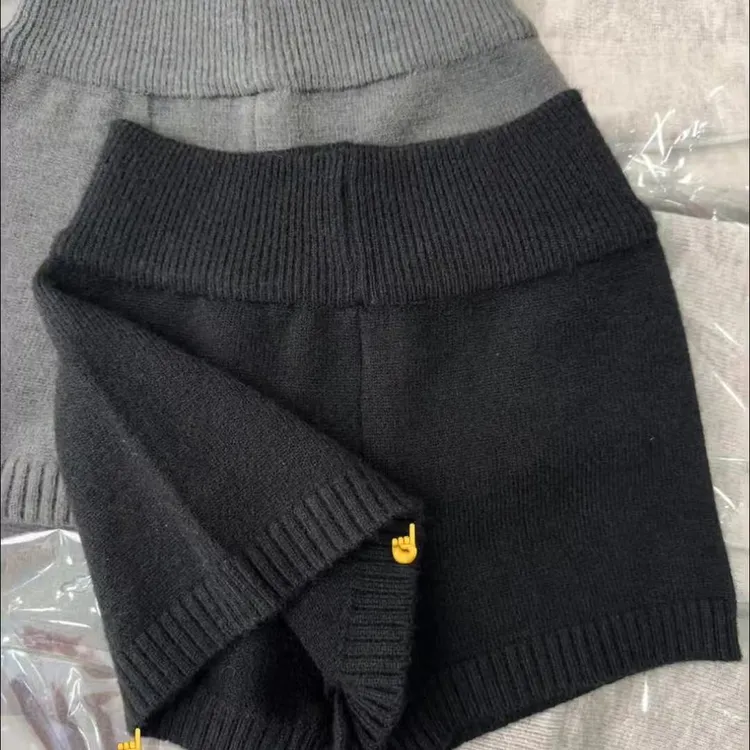 时髦高级感气质针织短裤女2025秋冬新款韩版百搭弹力毛线裤配靴裤