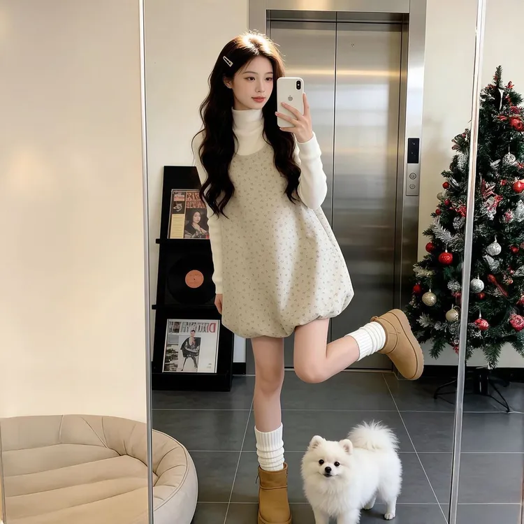 法式温柔小香风U领无袖碎花花苞背心连衣裙配长袖保暖衣两件套装