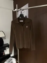 [DAJUNJUN]韩版翻领纽扣坑条显瘦针织上衣 SY0184