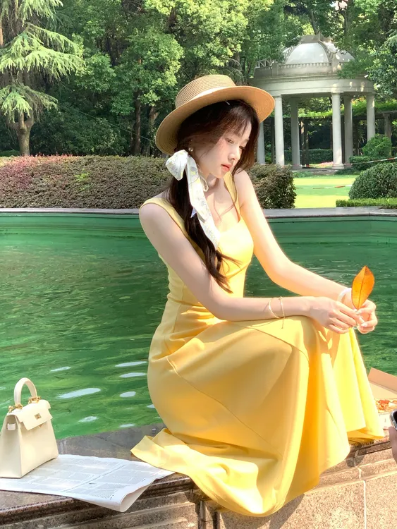 EIA一尧【赫本裙】法式气质纯欲吊带连衣裙显瘦氛围大摆明星同款夏