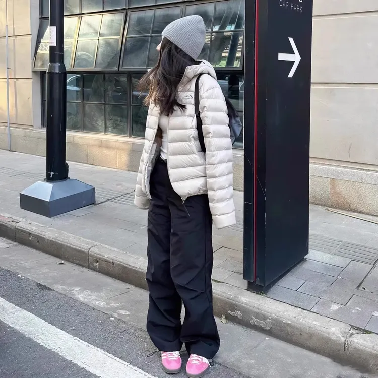 排骨羽绒服女2025新款轻薄白鸭绒短款加厚显瘦韩版超好看连帽外套