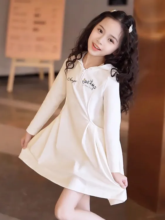 女童时髦连衣裙春季2025新款儿童休闲裙子春装女孩连帽POLO裙洋气