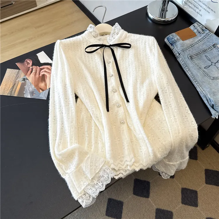 法式千金风气质半高领长袖蕾丝衬衫女2025秋冬新款打底衫内搭上衣