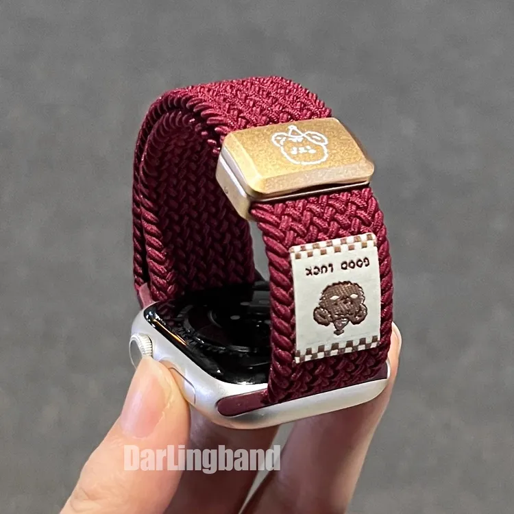 适用苹果S10手表新款小熊尼龙编织磁吸表带applewatchs9s87SE可爱