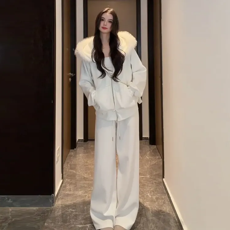 巨好看慵懒白色休闲运动套装女春秋冬加绒时尚洋气毛领卫衣两件套