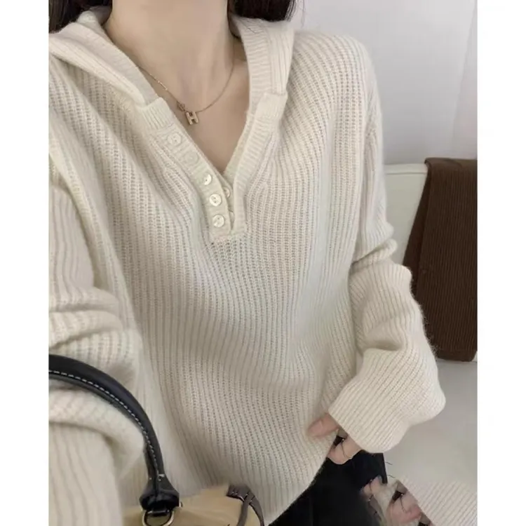 时尚纽扣纯色针织打底衫2025秋冬装休闲连帽套头毛衣女