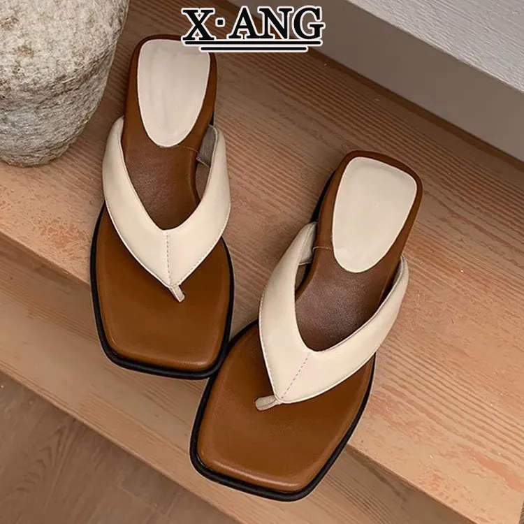 百搭厚底人字拖鞋女夏外穿2025年新款沙滩度假风小坡跟韩版凉拖鞋