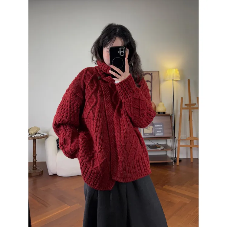 慵懒高级感翻领毛衣女韩版秋冬新款设计感宽松加厚麻花针织罩衫潮