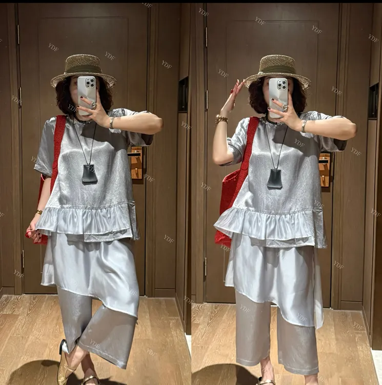 YDFSTUDIO小众【柔韧之美】欧货高品重工珠珠设计上衣+屁帘裤子套装