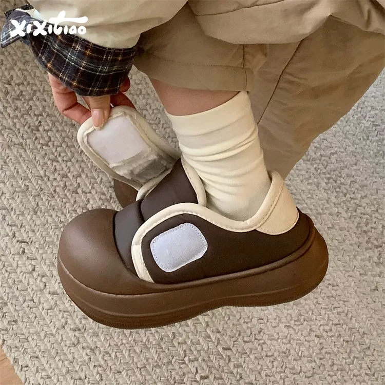 细细条 ins潮网红冬季外穿百搭厚底板鞋女防滑创意魔术贴面包棉鞋