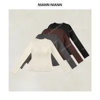  NiannNiann新款女装简约柔软舒适羊毛混纺高弹带胸垫打底衫16534
