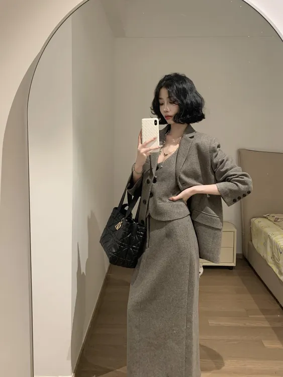 【57%绵羊毛】法式轻奢高智感灰色西装马甲半身裙三件套装女秋冬新