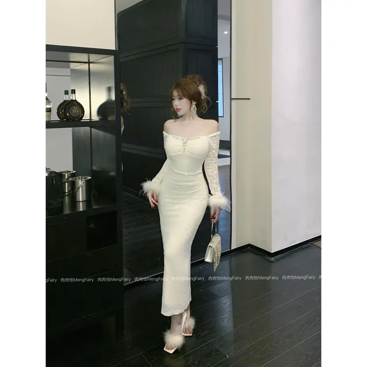 萌面侠肉肉怡【凛冬限定】清雅闪钻重工长款蕾丝连衣裙7109B