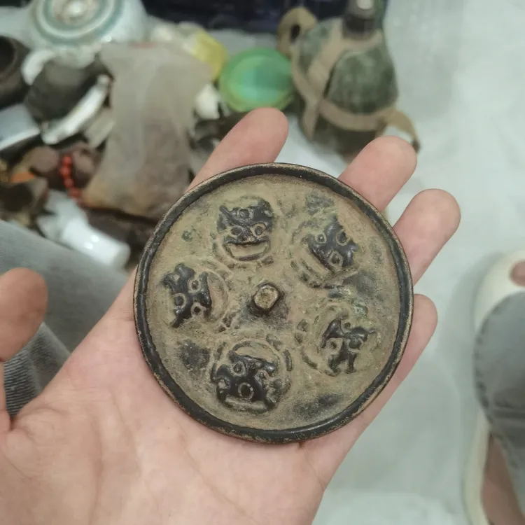 博美摆件一个，完整可拍