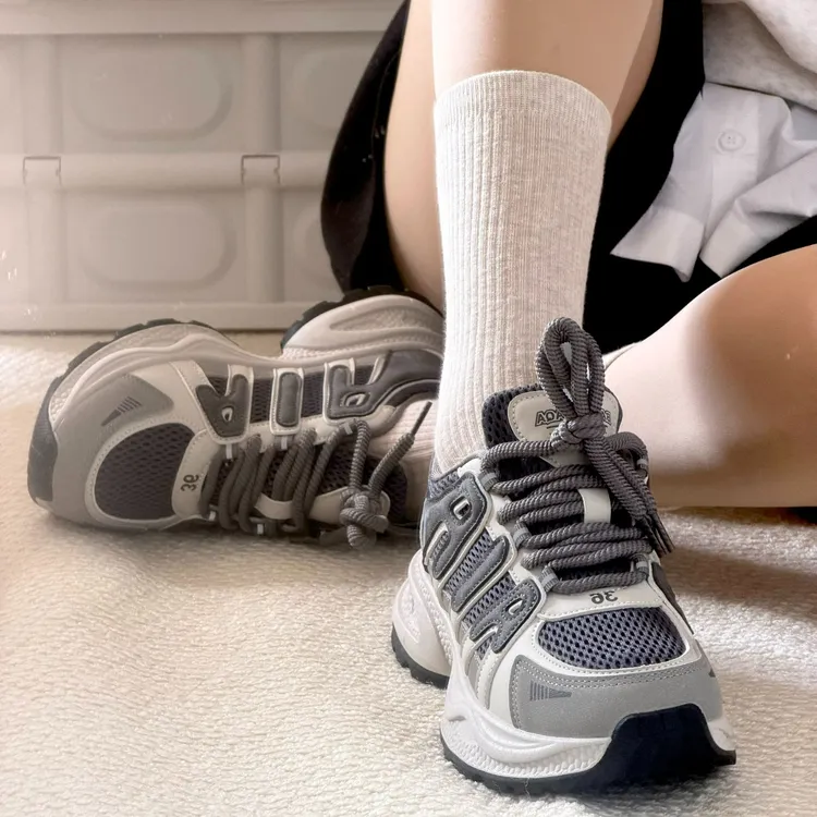 （现货＋运费险）日系适配风格时尚情侣秋季女款港风老爹鞋运动鞋ins