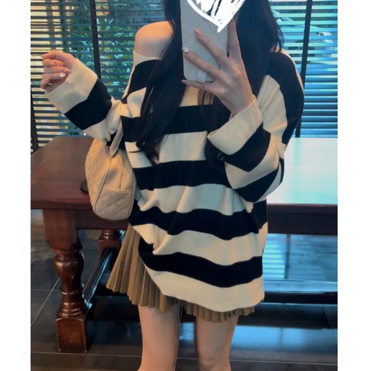 【第七章】新款宽松蝙蝠袖毛针织女秋冬软糯慵懒感百搭上衣