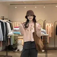 闵笑一【黛西花园】设计款秋冬季温柔显瘦气质甜美休闲针织上衣