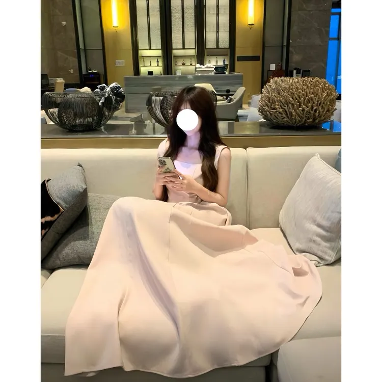 小谭衣橱【夏日蜜语】温柔风收腰A字方领吊带显瘦抽褶掐腰礼服长裙