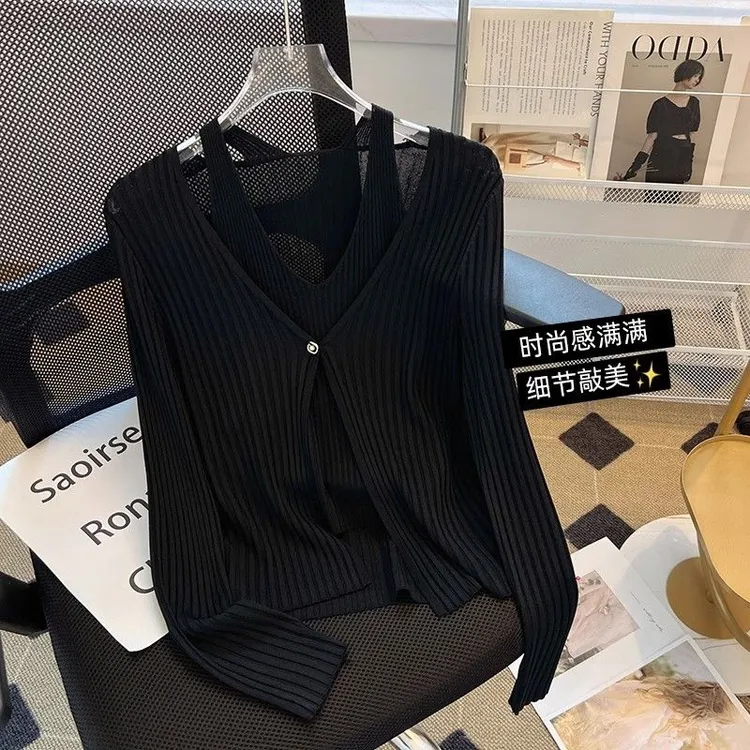 假两件挂脖长袖针织衫女秋冬新款纯欲辣妹v领短款上衣修身打底衫