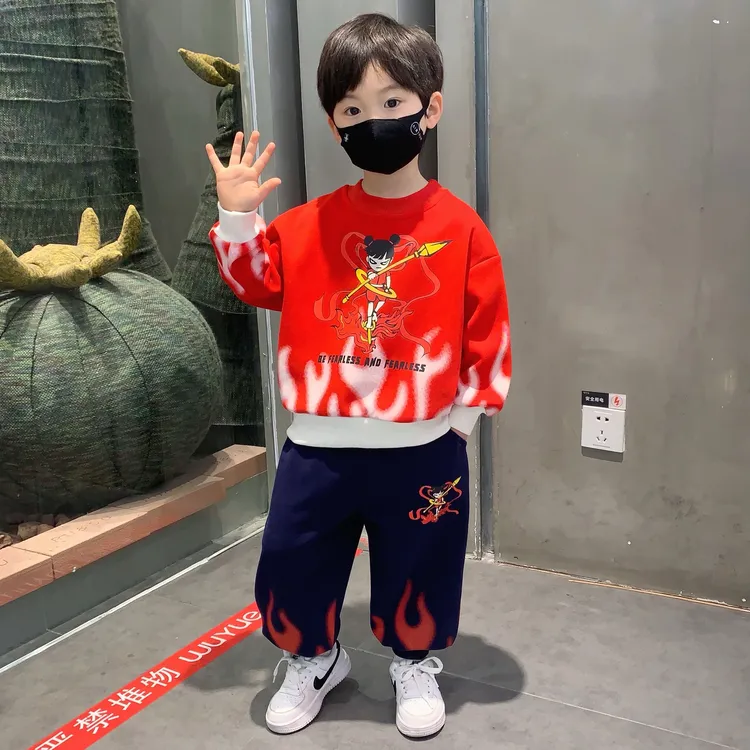 哪吒衣服男童秋装套装2025新款网红男孩帅气时髦潮儿童休闲两件套