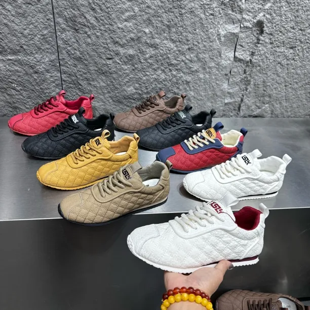 冬季潮男小白鞋休闲时尚百搭运动鞋皮面轻便软底男鞋