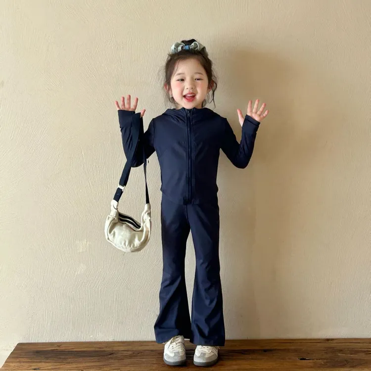 2025爆款新款女童韩风户外运动瑜伽服套装长袖连帽裤装聚酯童装