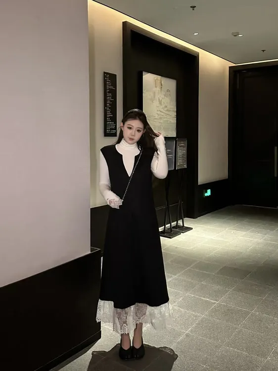 琪琪怪怪大码女装【伯得尔女孩】拼接下摆蕾丝无袖连衣裙D38317QD