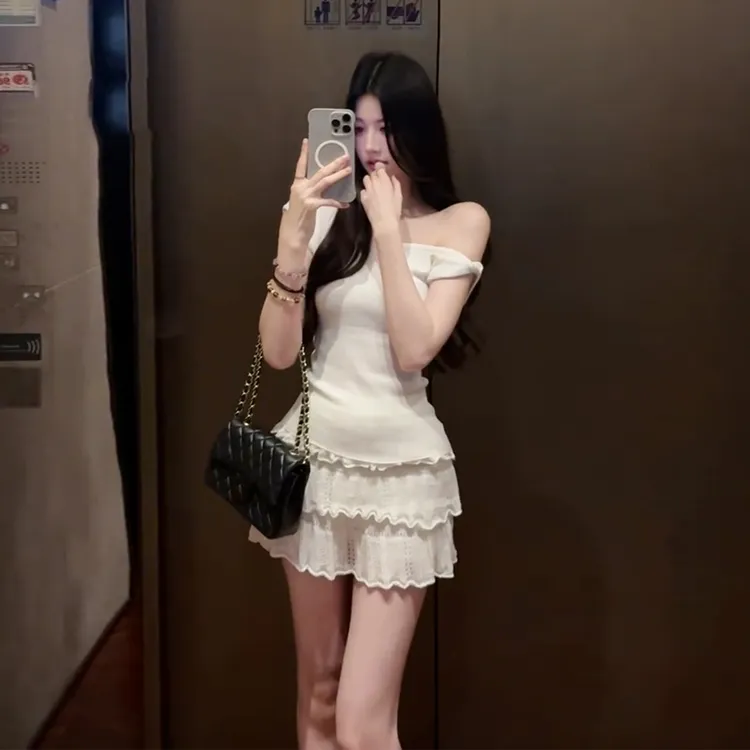 2026新款法式气质白色一字肩连衣裙子女夏季海边度假绝美漂亮短裙