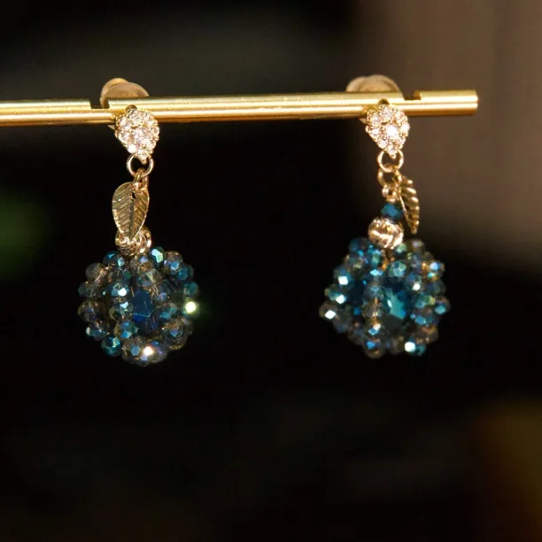 铜合金耳饰 A306  蓝色秋冬百搭轻奢高级感耳坠气质风耳钉耳环